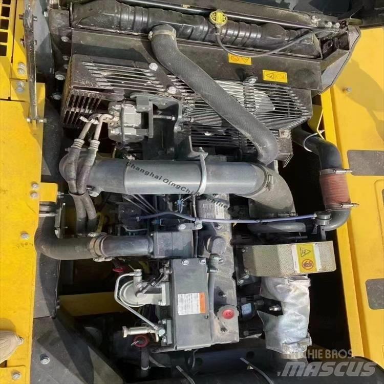 Komatsu 350 履带挖掘机