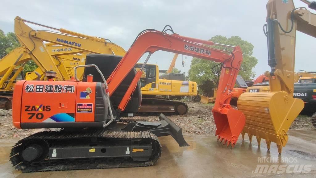 Hitachi ZX 70 小型挖掘机