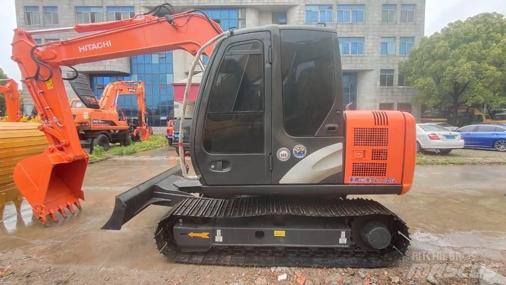 Hitachi ZX 70 小型挖掘机