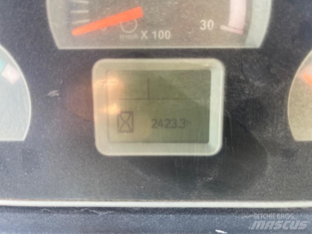 CAT 420 F 反铲装载机