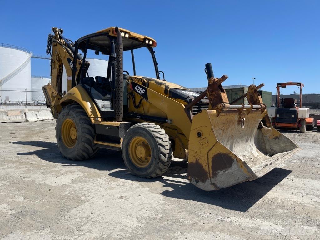 CAT 420 F 反铲装载机