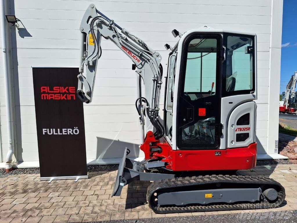 Takeuchi TB325R 小型挖掘机