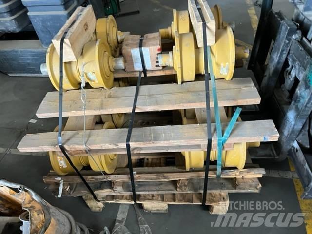 CAT D 8 R 履带、链条和底盘
