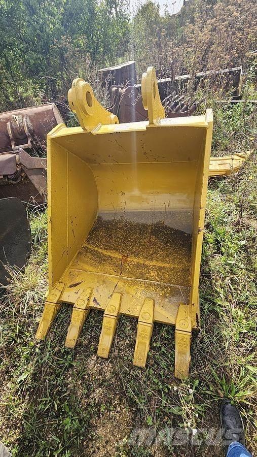 Komatsu PC200 挖斗