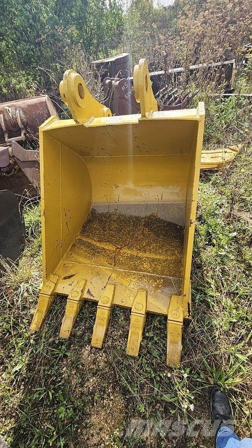 Komatsu PC200 挖斗