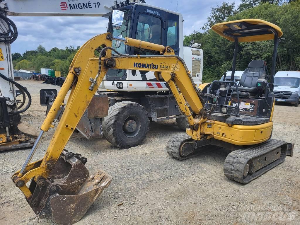 Komatsu PC26MR-3 小型挖掘机