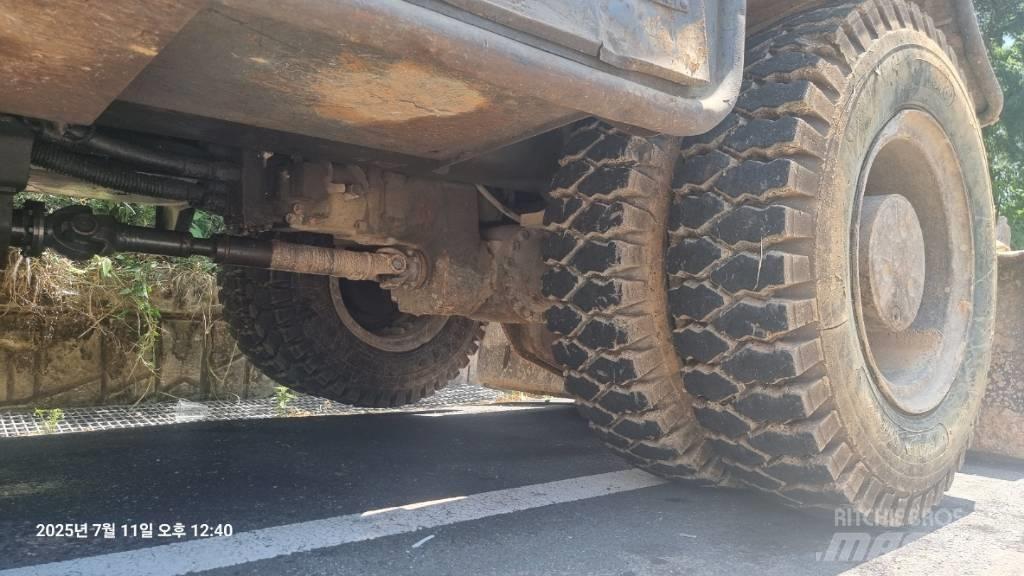 Doosan DX 210 W 轮式挖掘机
