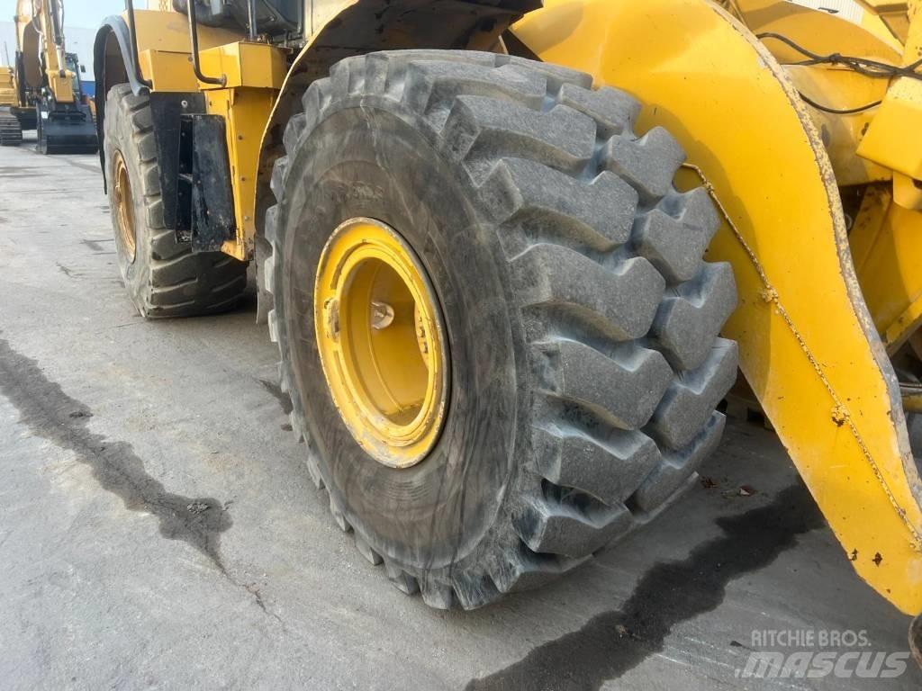CAT 966M XE 轮式装载机