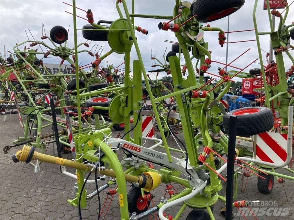 CLAAS Volto 60 犁耙和摊草机