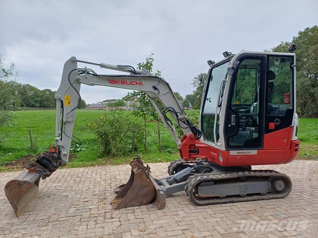 Takeuchi TB 230 小型挖掘机