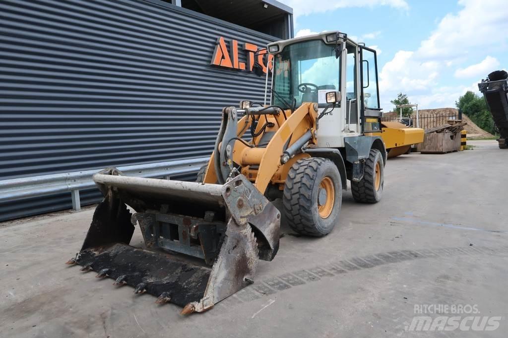 Liebherr L 506 轮式装载机