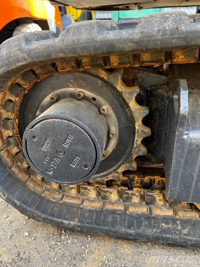 Yanmar SV26 小型挖掘机