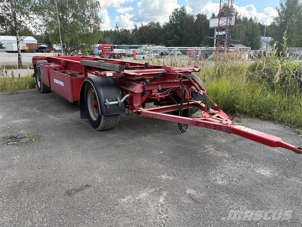 Krone konttikärry 货柜车