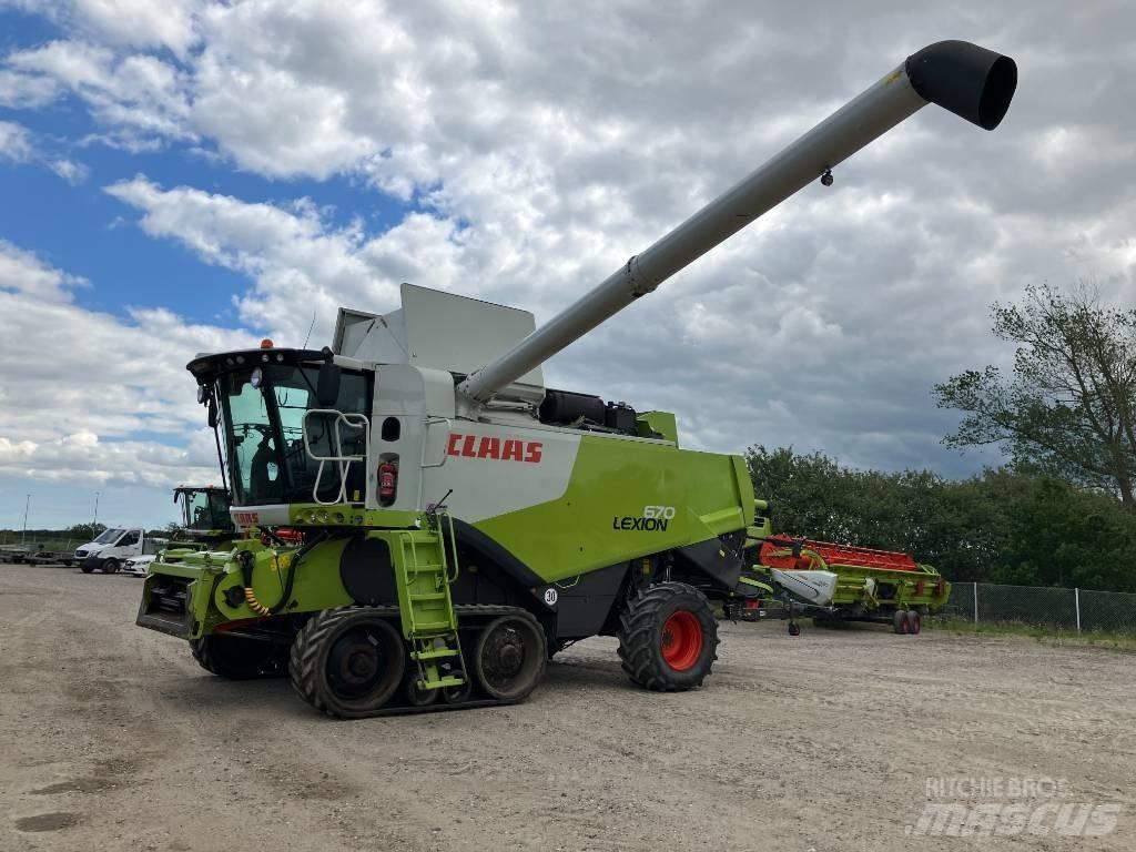 CLAAS LEXION 670 TT 联合收割机