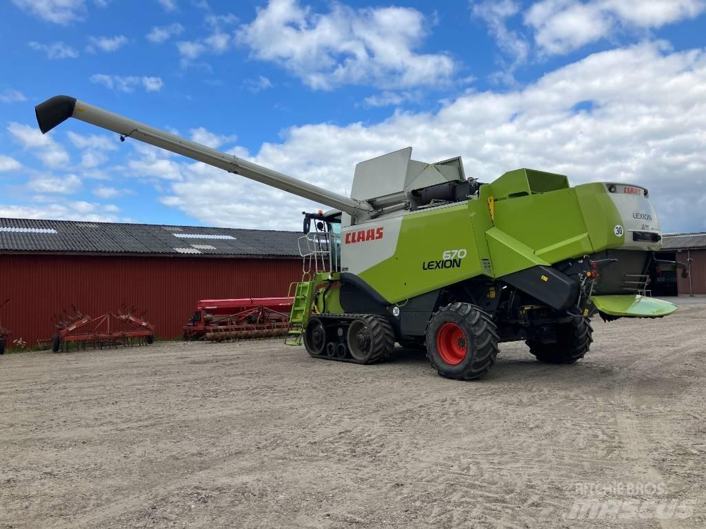 CLAAS LEXION 670 TT 联合收割机