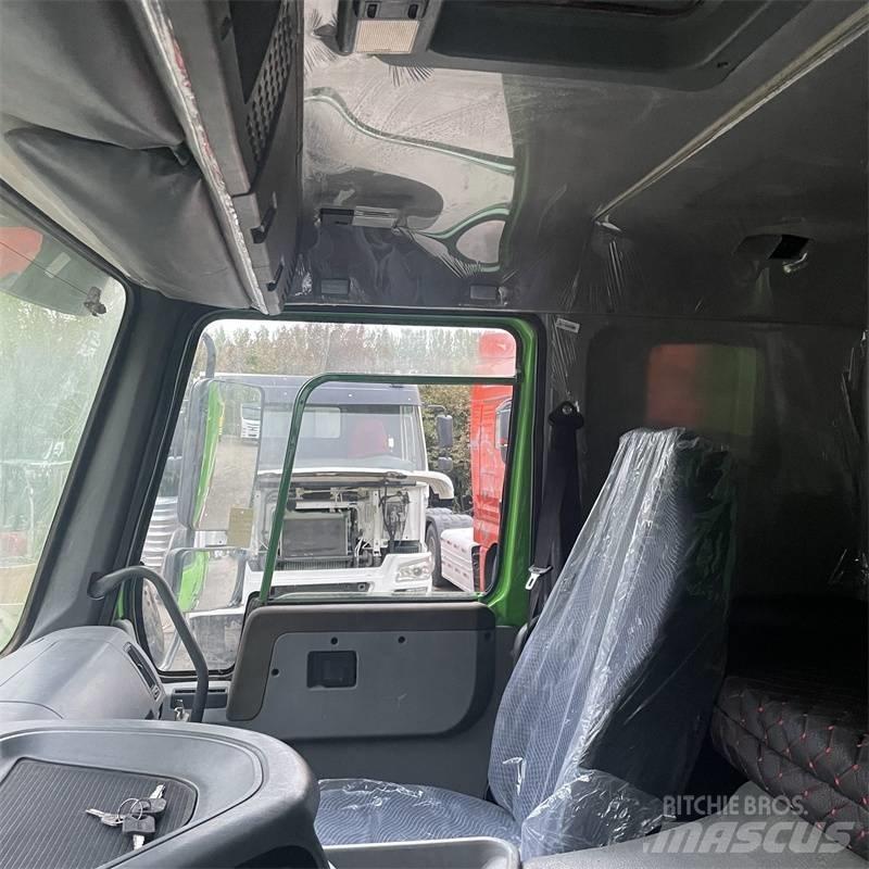 Howo 371 8x4 自卸式货车