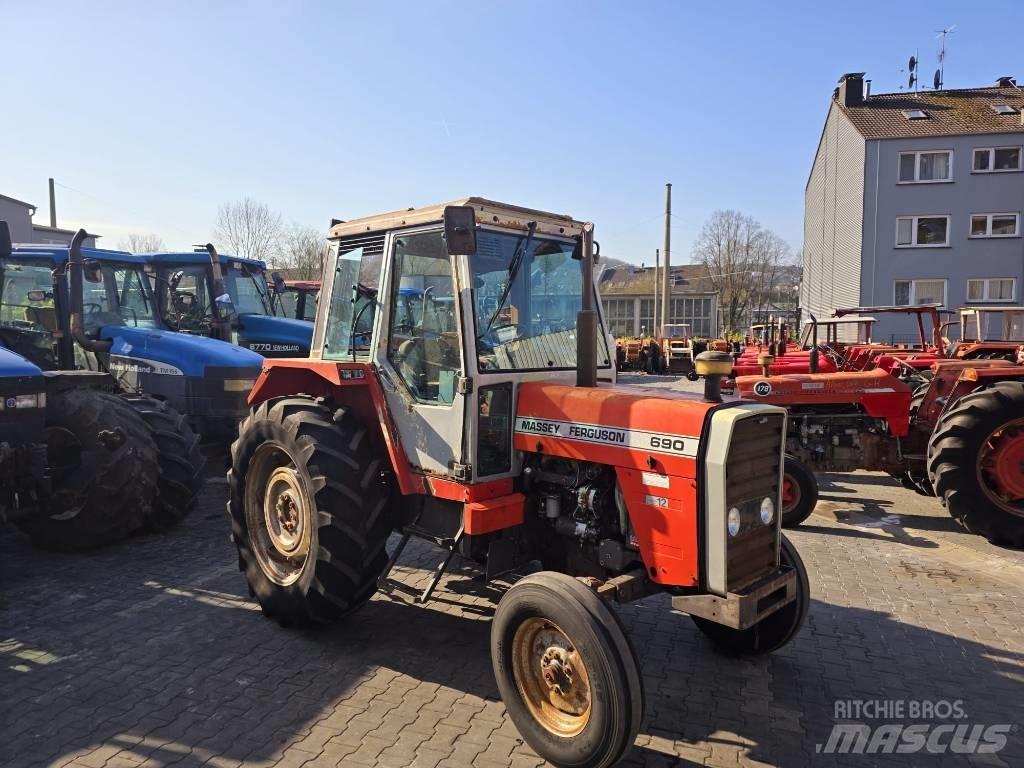 Massey Ferguson 690 拖拉机/农用车