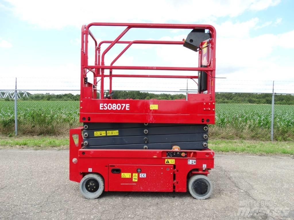 Magni ES0807E 剪叉式升降机