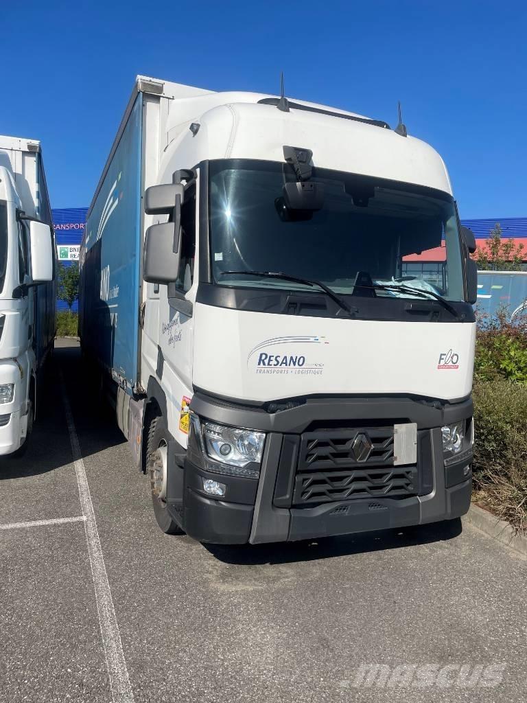 Renault T440 篷布货车