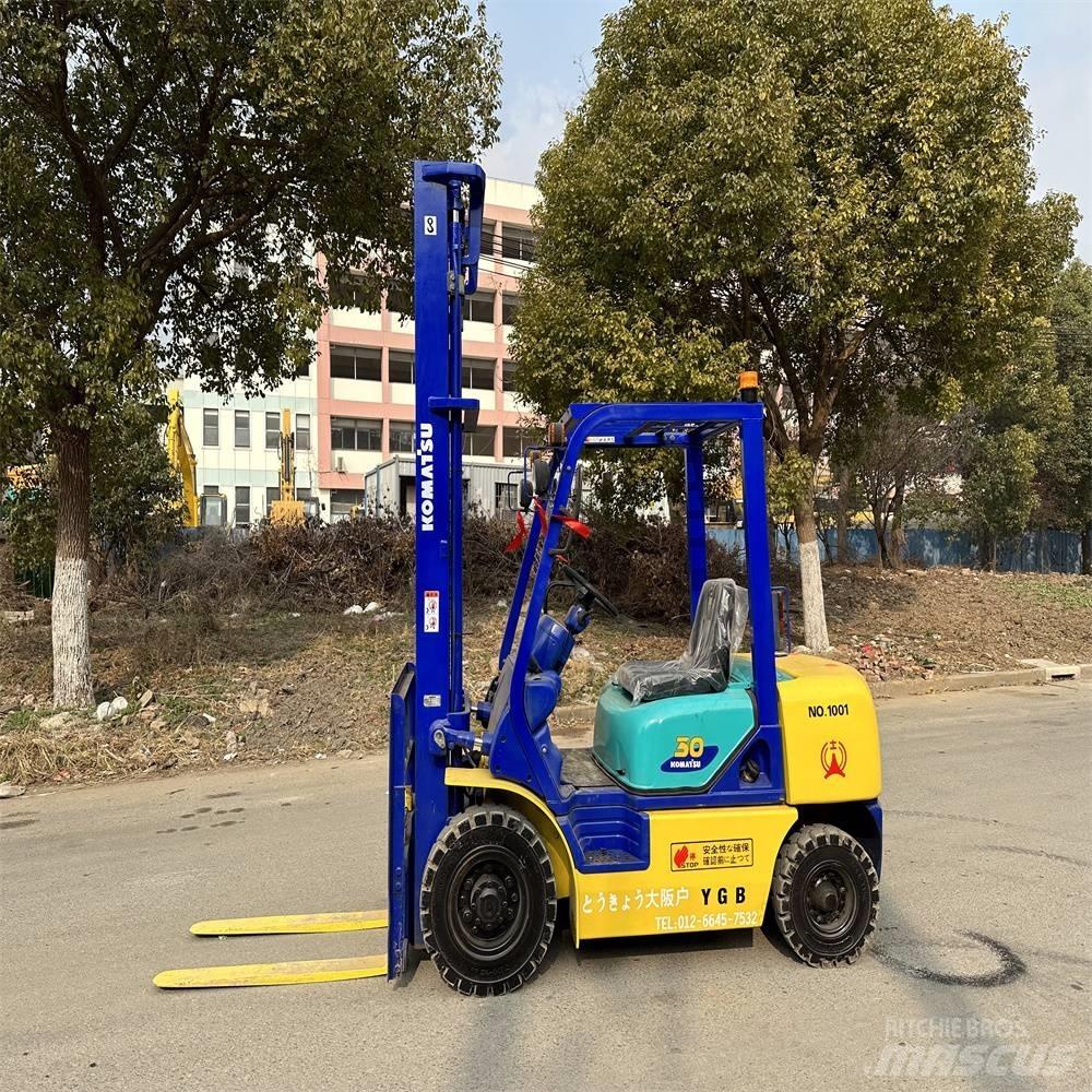 Komatsu FD30-14 柴油叉车