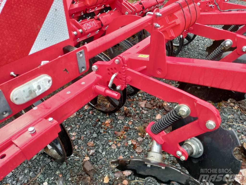 Horsch Terrano 3 FX 手扶中耕机