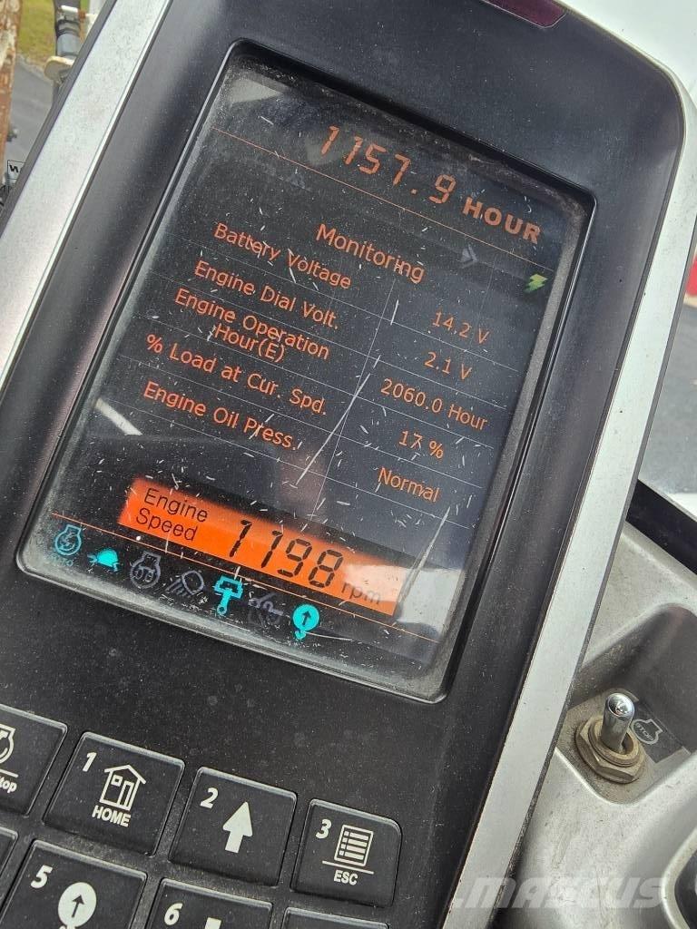 Bobcat E85 履带挖掘机