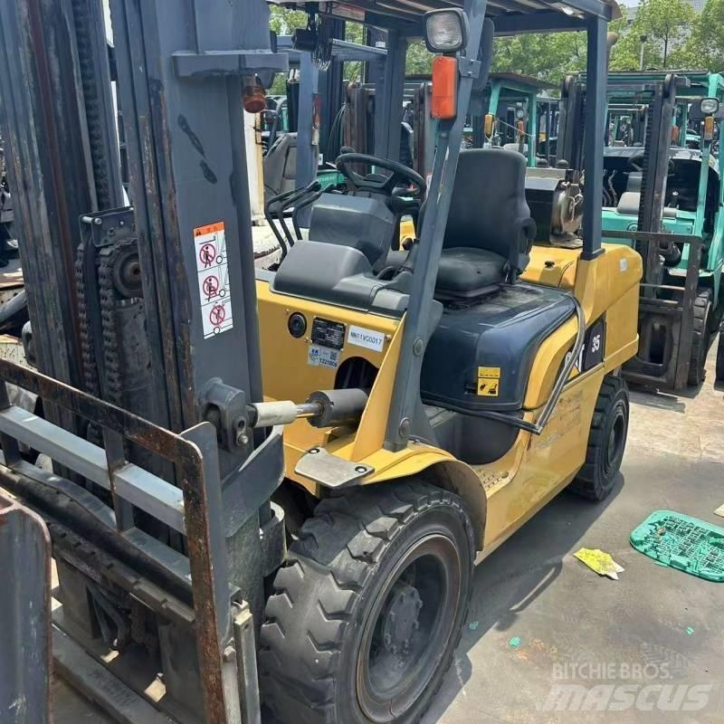 CAT 35 柴油叉车