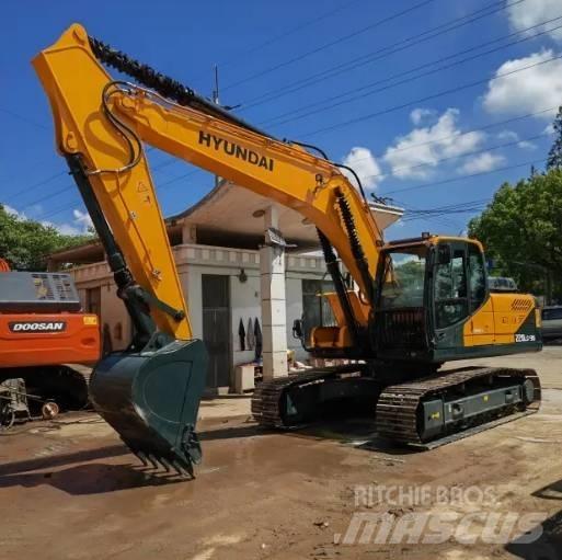 Hyundai R220LC-9S 履带挖掘机