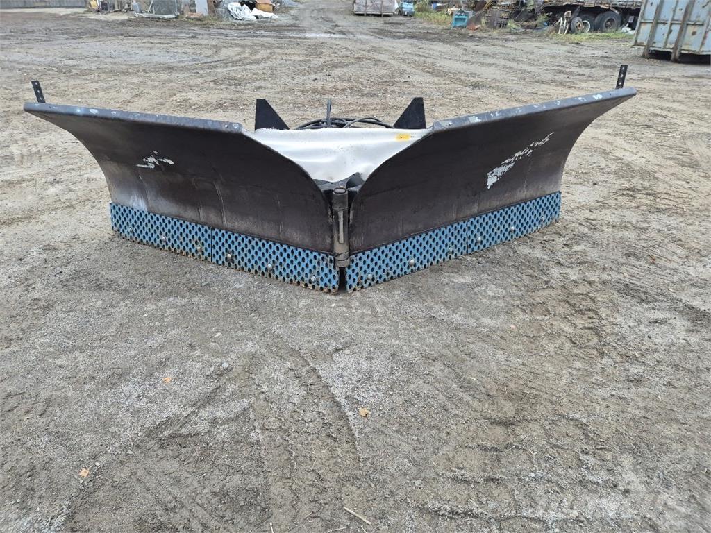 Pome 360 其他清扫车和扫雪车