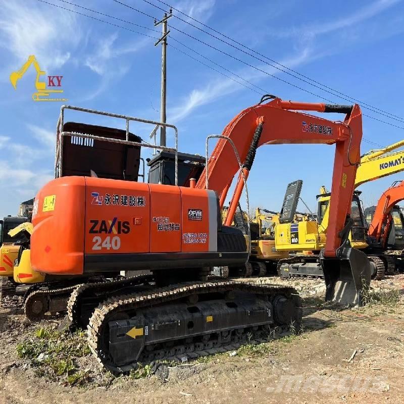 Hitachi ZX 240 履带挖掘机