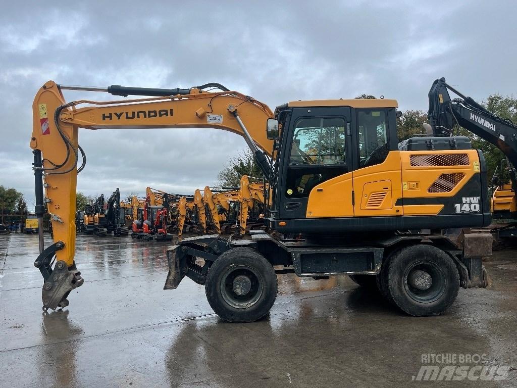 Hyundai HW140 轮式挖掘机
