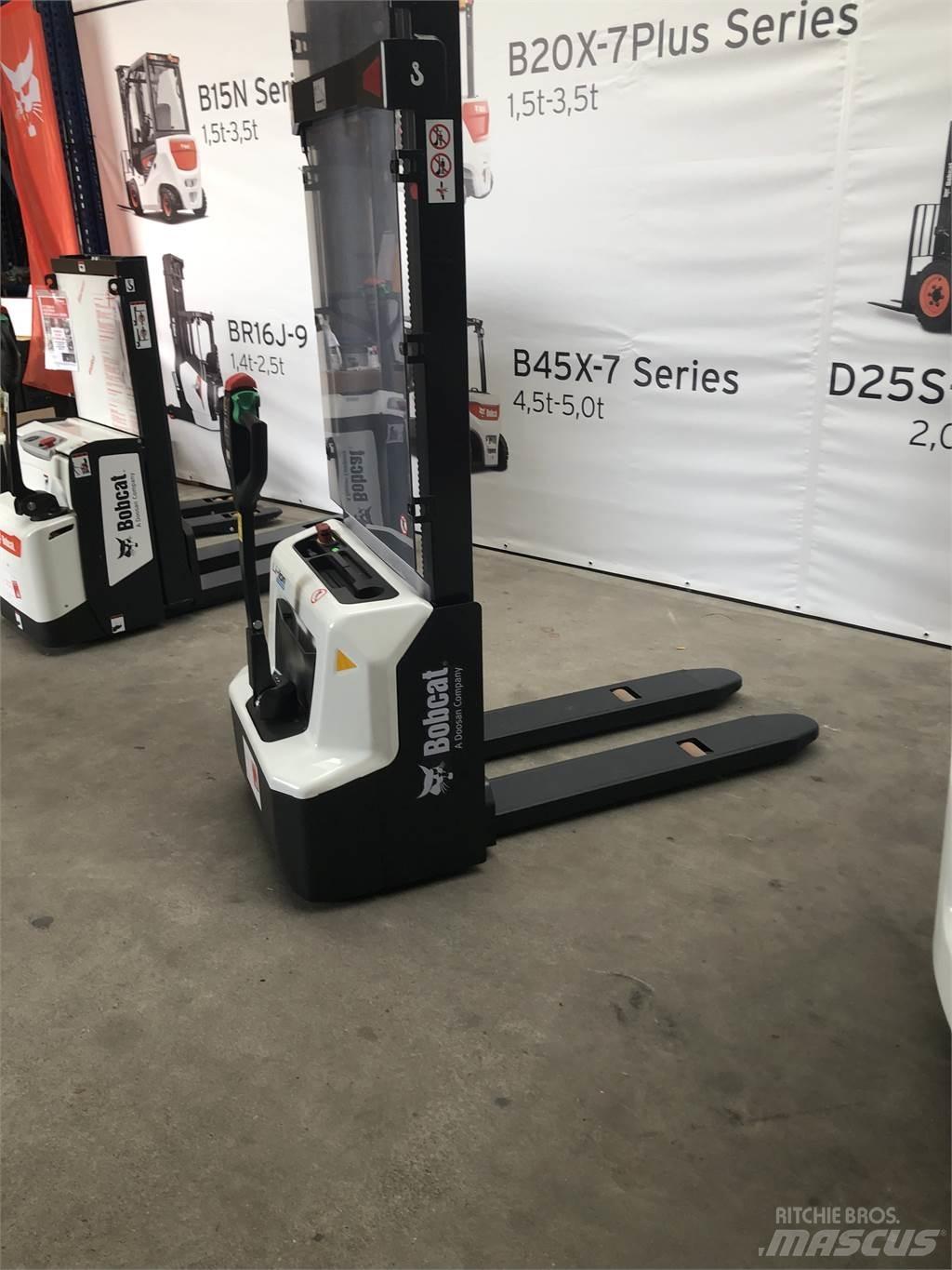 LSM LSM12N 手推堆垛车