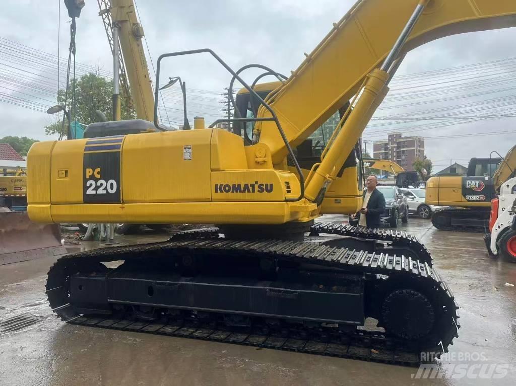 Komatsu PC 220-7 履带挖掘机