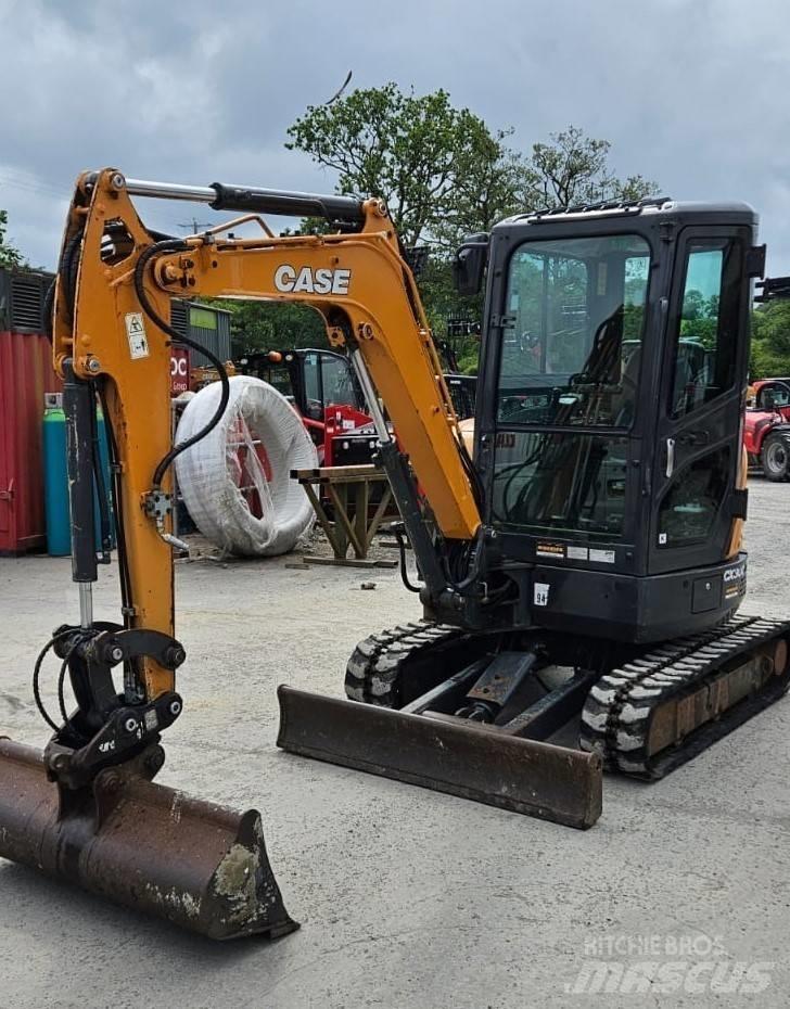 CASE CX30C 小型挖掘机
