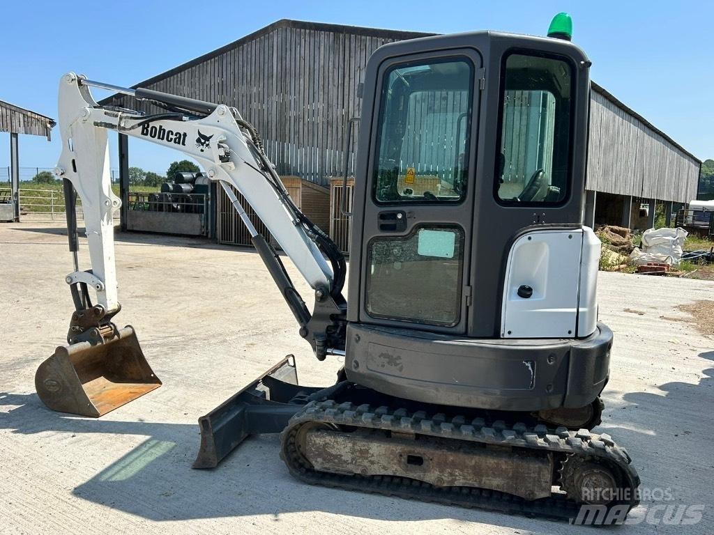 Bobcat E 25 小型挖掘机