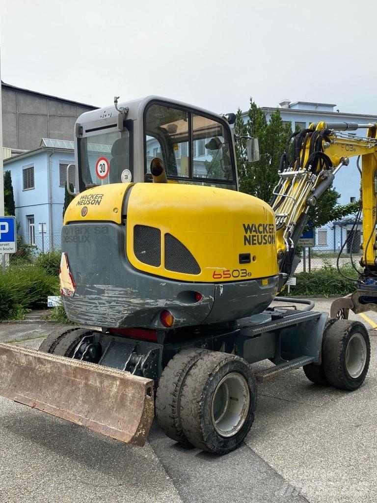Neuson 6503 WD 轮式挖掘机