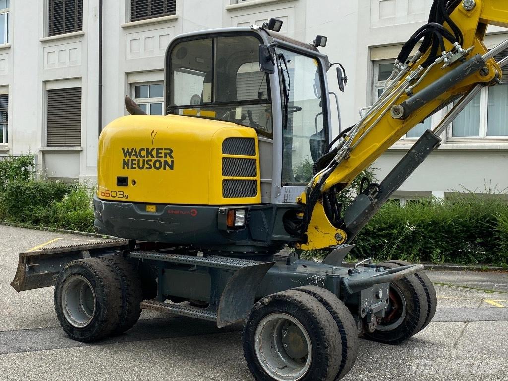 Neuson 6503 WD 轮式挖掘机
