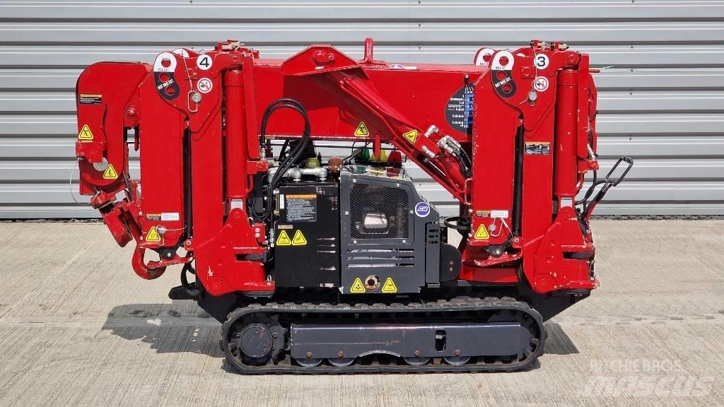Unic URW 245 轻小型起重机