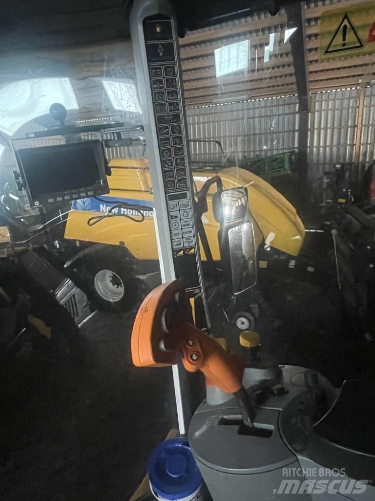 New Holland CS660 联合收割机