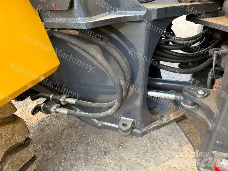 Komatsu WA380 轮式装载机