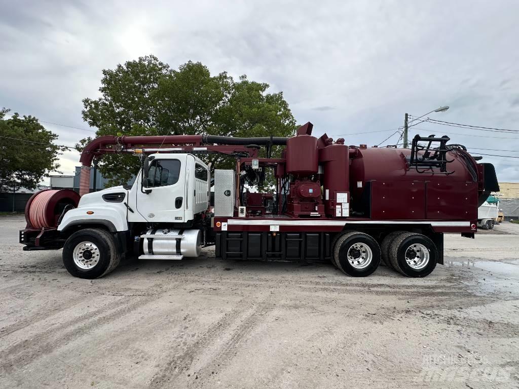 Freightliner 114 SD 组合/真空油槽车