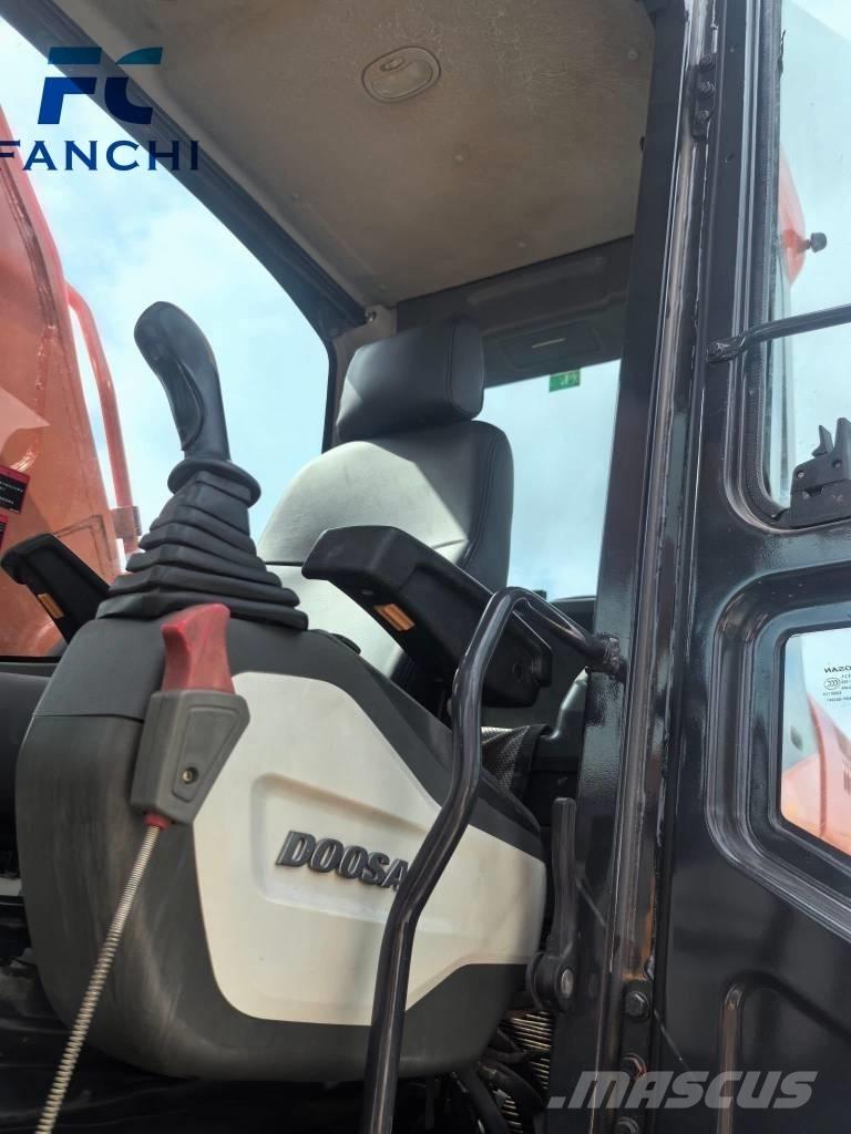 Doosan DX 360 LC 履带挖掘机