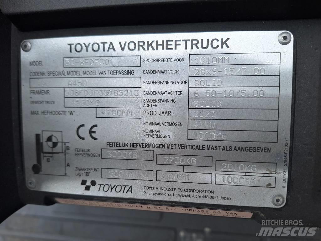 Toyota 52-8 FD F 30 柴油叉车