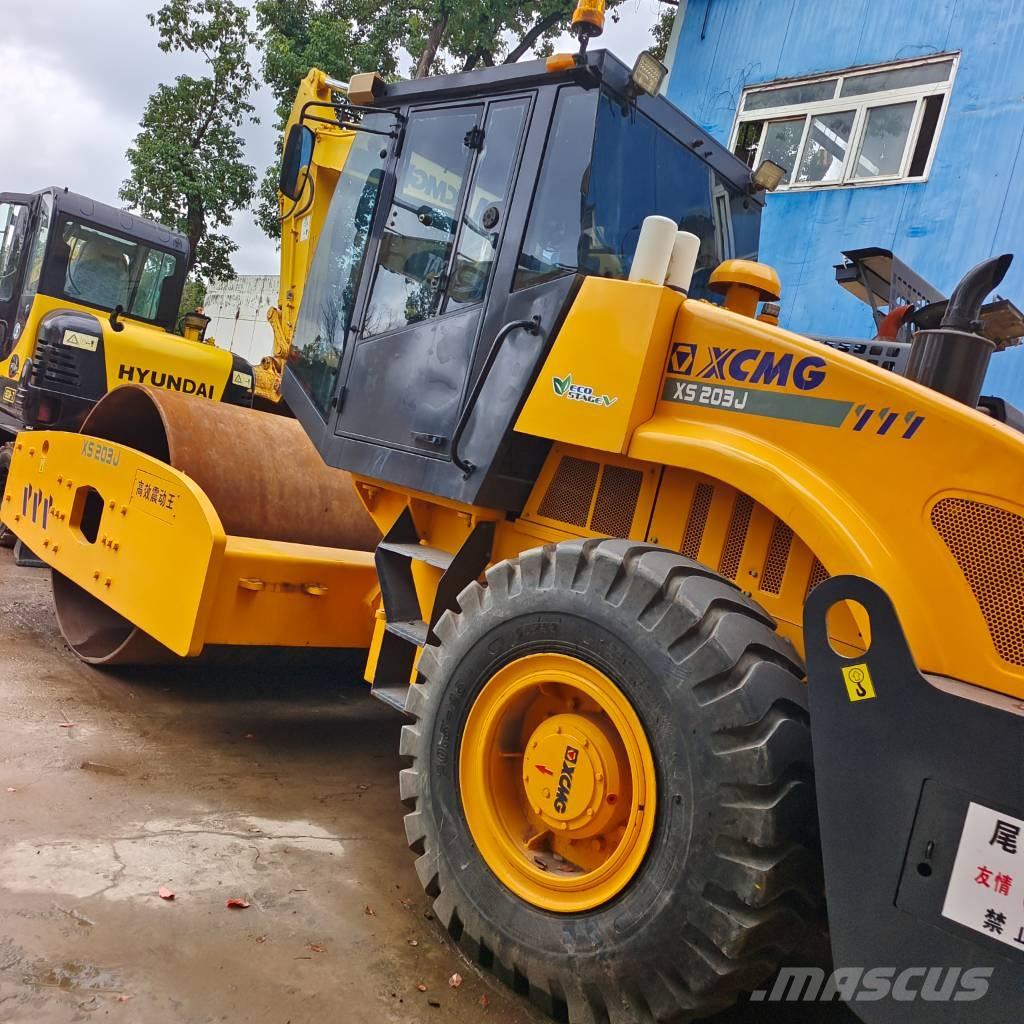 XCMG XS 203 J 履带挖掘机