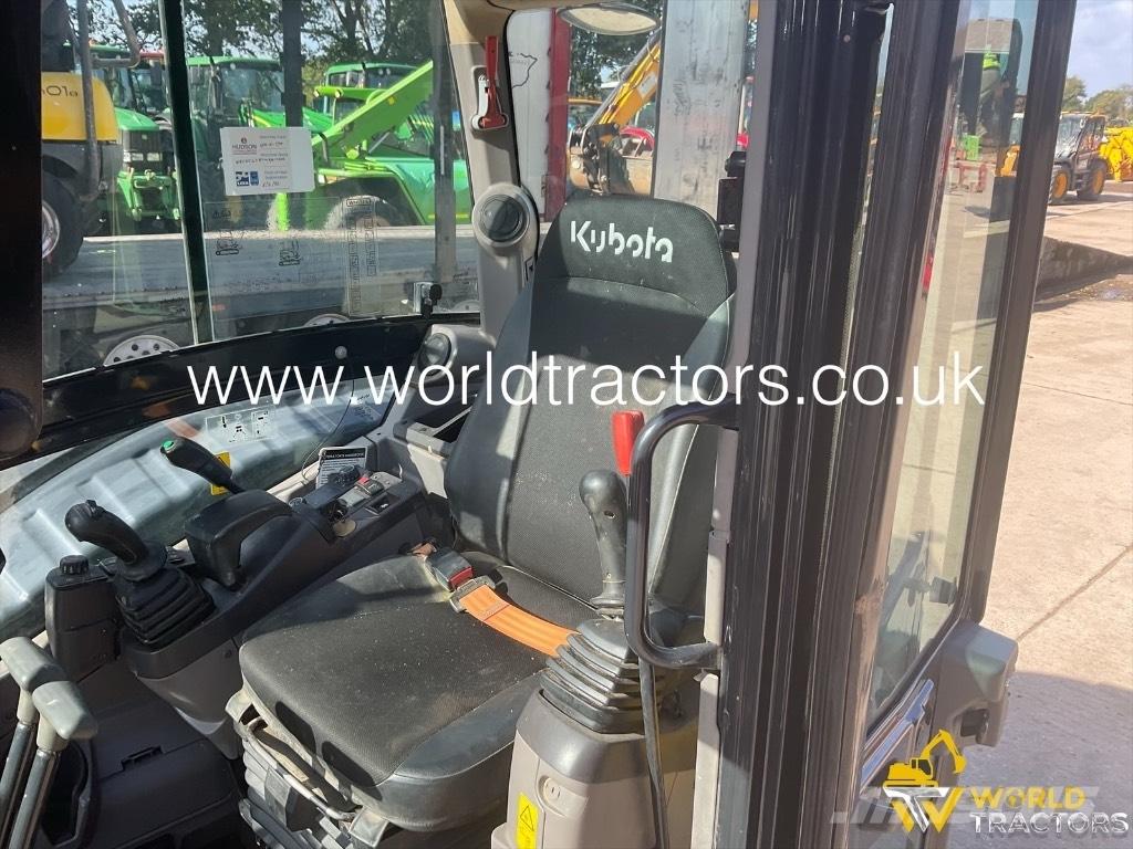 Kubota U 50-5 小型挖掘机