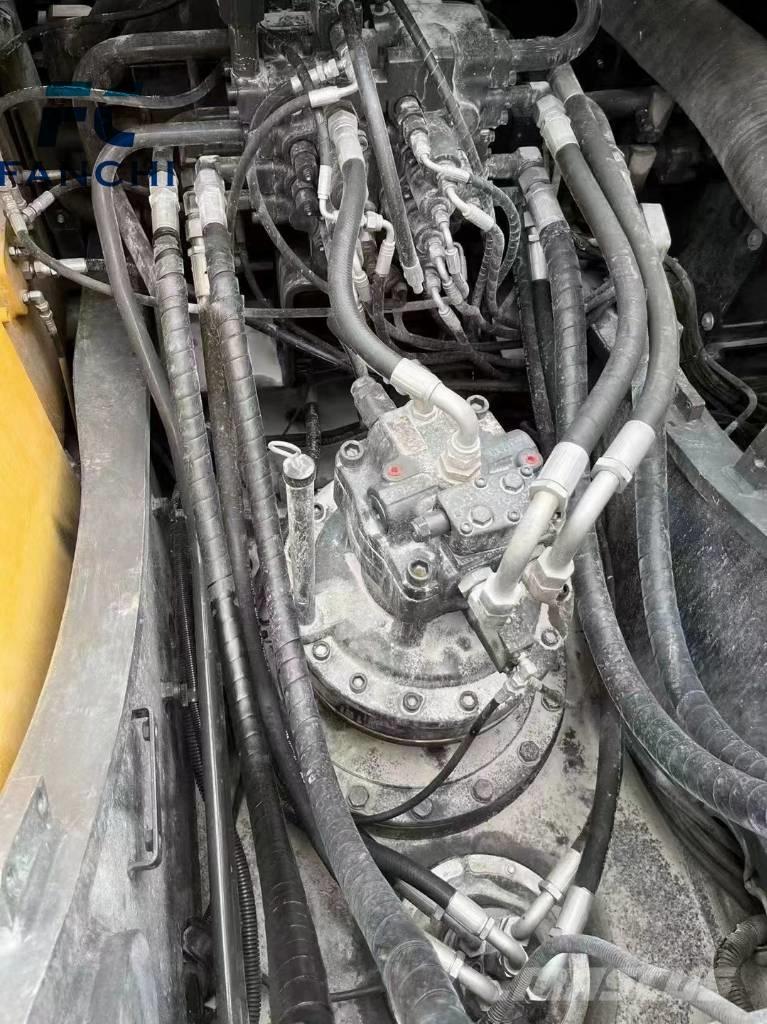 Volvo EC 240 B LC 履带挖掘机