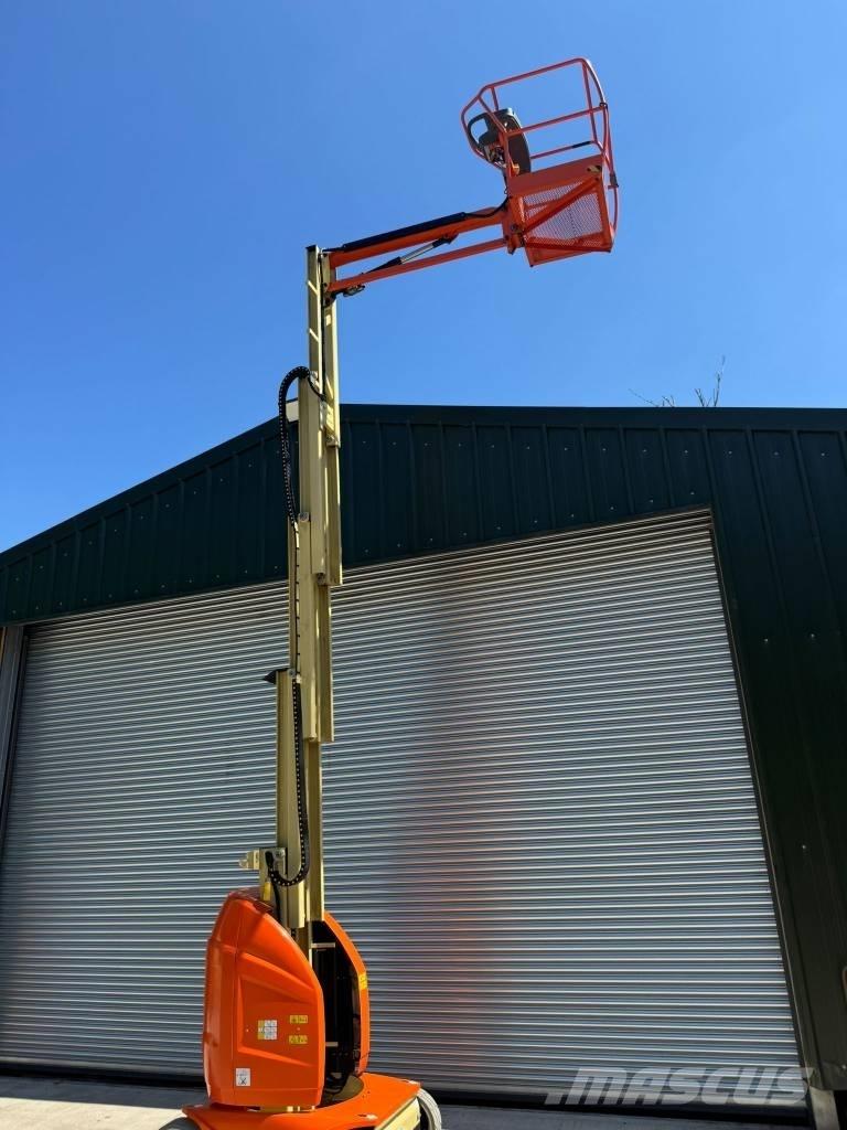 JLG Toucan 10 E-L 客货电梯