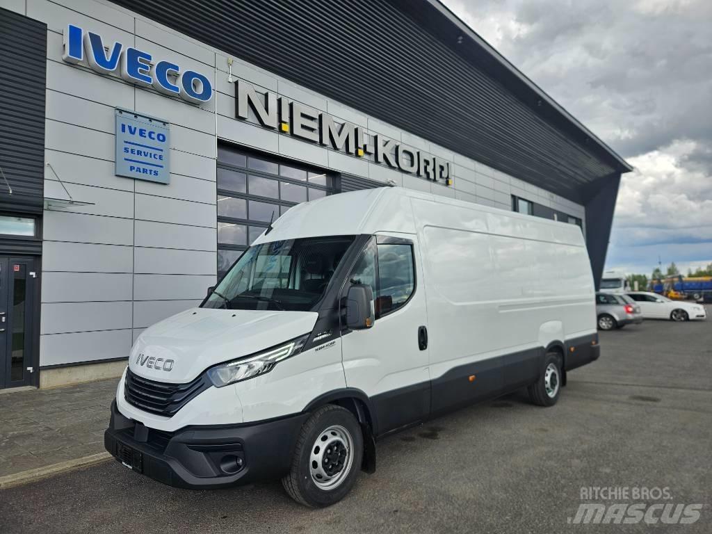 Iveco Daily 35S16A8 大型面包车
