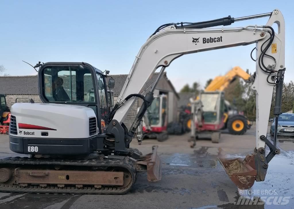 Bobcat E 80 中型挖掘机