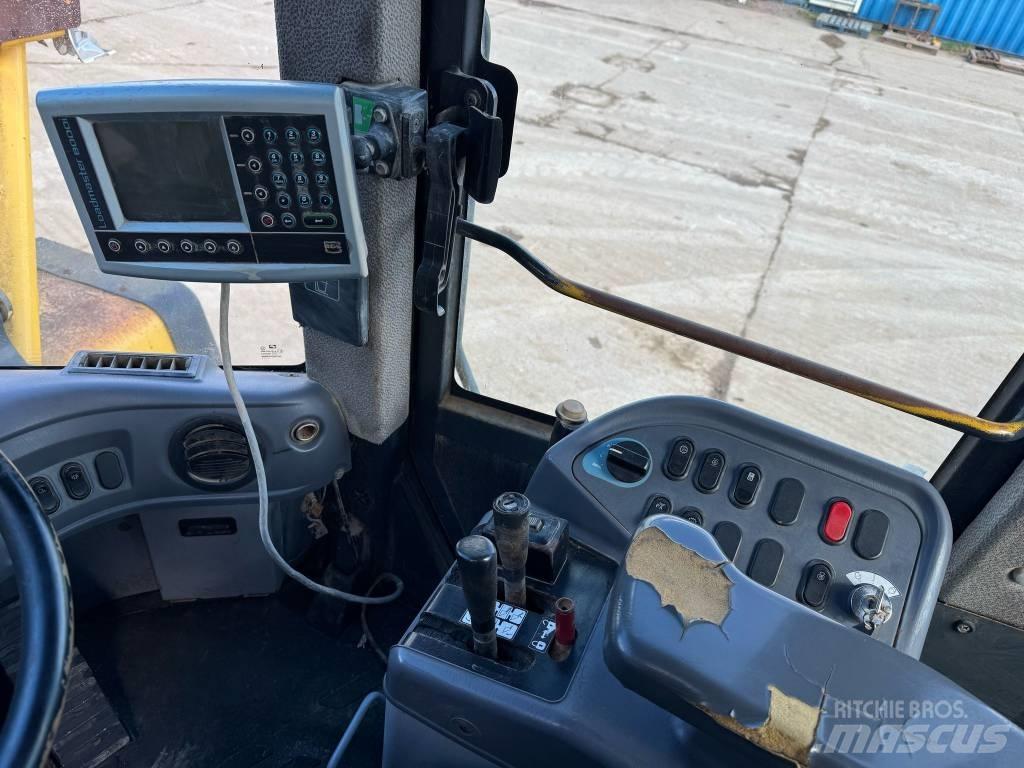 Komatsu WA 470-6 轮式装载机